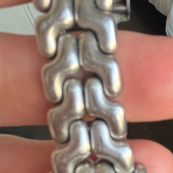 Tag Heuer Vintage Silver Gray Women’s
Watch - Picture 8 of 13